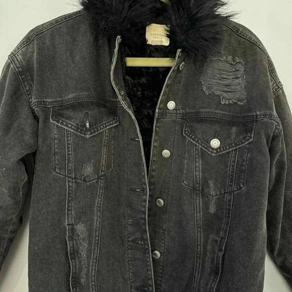 American Eagle Black Distressed Denim Jacket Womens Small Fur Collar Y2K - Picture 4 of 7